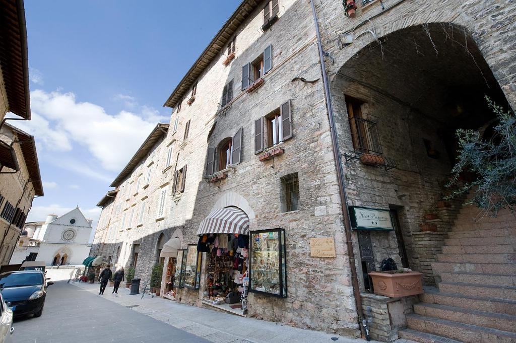 Hotel Properzio Asís Exterior foto